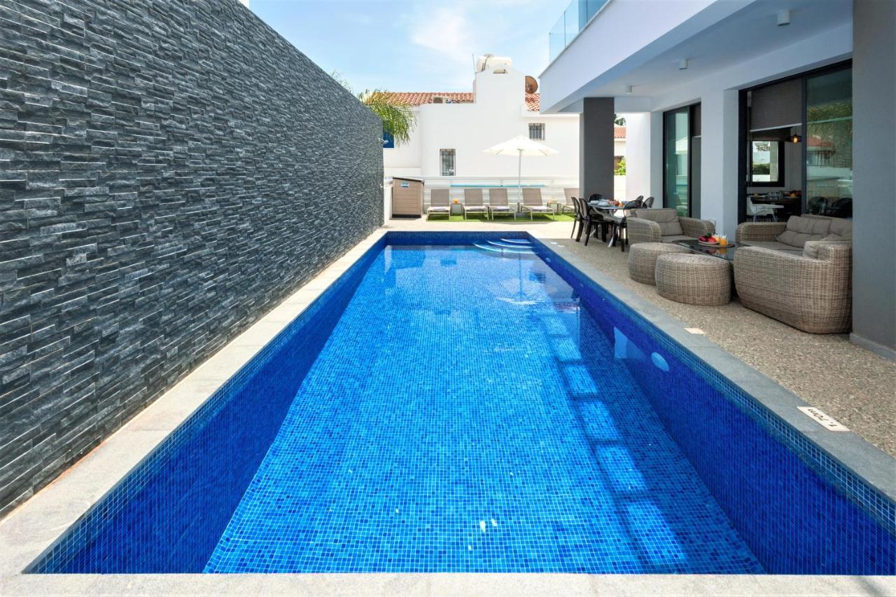 Villa Mirella Protaras Bagian luar foto